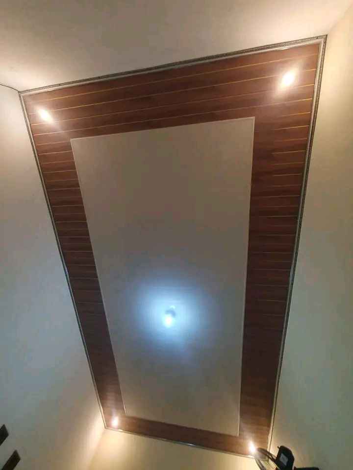 Plafon Pvc Motif Kayu Warna Putih